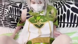 小熊奈奈  萝莉新人Cos小草神 白丝逗茎巧舌含吸 反差浓密阴毛饥渴小穴 爆肏缴射中出