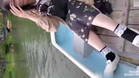 清纯大奶美眉 初摄影 颜值高身材丰满特别爱笑 肥鲍鱼淫水超多 被大肉棒无套 小脸绯红表情有点紧张