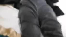 公司聚会下药迷翻漂亮的美女同事带回酒店没想到她还穿着裤里丝太骚了