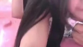 露脸才是王道！极度反差清纯漂亮姐姐【小云】性爱私拍，口交深喉各种服装啪啪一线天美鲍 (1)