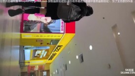 商场尾随偷拍 清纯极品JK小姐姐粉色窄内还漏了几根毛 外纯内骚气质美女..性感腿环纹身配蝴蝶结蕾丝内裤