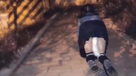 清纯双马尾少女的反差行为，戴上小狗尾巴户外爬行 水晶棒紫薇小穴喷水，长得越乖玩的越嗨，小小年纪就这么淫荡
