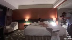 6月【超级重磅强推】9分超高颜值甜美女神 素人模特儿-素素，超大尺度拍摄两部，尺度拉满 被摄影湿后入蹭一蹭，拍摄花絮 偷拍 (1)