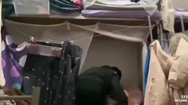 【疯狂强奸系列】 医学院女生宿舍下铺强推护士女友到床上啪啪 没有套套女生不愿还是被无情狂艹内射