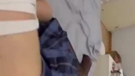 嫩到出水的极品学生妹 放学后穿着JK服真空约会金主爸爸，表面乖巧的萌妹子背里是个小骚货，大长腿少女清纯风骚并存