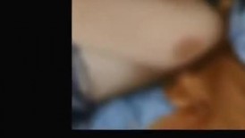 漂亮黑丝淫妻 舒服吗老婆 啊啊舒服 好深 真猛 绿帽叫单男在家操媳妇 深吻抠逼看来是老手啊