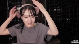 FC2 4491034 汗流浹背的性愛「你想去桑拿嗎？」一邊看著她在私人桑拿房里大汗淋漓，一邊中出性愛！ 2 射精[無]