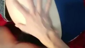 顶级美臀小姐姐，牛仔裤扒开内裤，翘起求操，用屌磨蹭骚穴，第一视角后入，小骚逼爽的不行