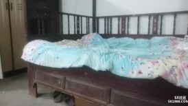 丰满妹子 不用你动手我自己来 路边吃快餐操了个颜值还不错的年轻妹子 没操几下就出白浆了
