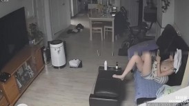 极品美少女居家日常 全裸游荡也喜欢摸下体 在家人面前也露 精致脸蛋丝毫不害羞 大饱眼福秀色可餐