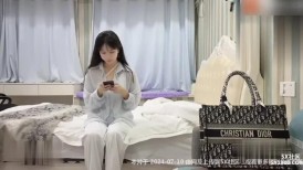抖音24W粉丝女网红做外围黑料曝光，广州大神重金约外围遇到小网红