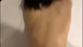 稀缺作品【六月新片】漂亮高科技脸美眉自拍-自慰 首次啪啪啪自拍流出，天然干净无毛白虎嫩穴