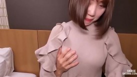 美妙酮体光滑粉嫩白虎蜜穴 舔食吸吮秀色可餐 咬住肉棒超带感又烫又滑 极致抽插前列腺收缩内射精液