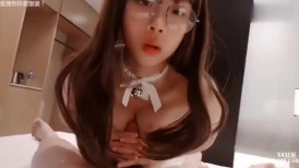 露脸眼镜娘母狗小学妹被大鸡巴开包娇嫩菊花 小小年纪就已经双洞齐开 (2)