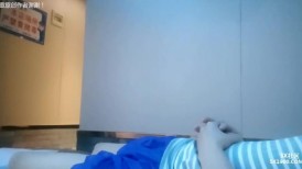 2024-7-18【潜入风俗店】会所女技师，按摩特殊服务，从背后掏屌，包臀裙热舞，69姿势摸骚逼打飞机