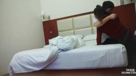良家熟女大姐 我操你舒不舒服让老公试一下屁股 是不是来让老公操你 浴室先来一炮不是自己媳妇不心疼往死里怼