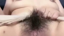 风骚的办公室女领导和她新招的小秘书深夜在公司加班发骚，全程露脸丝袜高跟各种发骚，揉奶抠逼高潮不止刺激