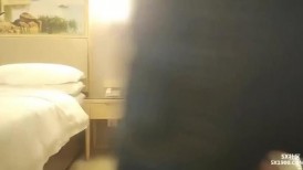 漂亮小少妇 老公你好厉害 啊啊亲爱的不要了 你射了没有 射了 身材苗条大长腿口活不错 被大哥操