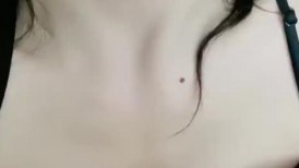一字马尤物网红女神，黑丝袜极品美腿，假屌足交扣穴，紧致小骚逼，高跟鞋站立一字马，骑乘位深插小穴
