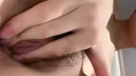 蜜桃臀大奶子颜值很高的风骚女秘书诱人精彩大秀，69舔弄大鸡巴激情上位，被大哥后入干到射，骚穴特写好刺激