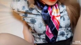 巨骚！“啊~你精液好大的味道！”空姐的五星服务，太敏感不要紧用精液润滑更舒服