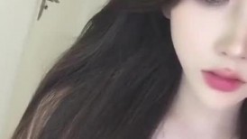 8月最新绿播福利姬女神下海！硬控你十分钟！一看就高端货，超美脸蛋 前凸后翘天然S级身材 筷子美腿，只有土豪有能力享用