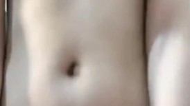 风骚小少妇 啊爸爸好爽 要内射了 不要再爽一次 逼都被你操红了好痛 上位骑乘啪啪打桩 表情好骚 把自己连续干高潮