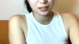 2024.8.17，极品新人，神似江疏影，【新增角色】，突破大尺度，主动自慰，极品美乳翘臀俏佳人