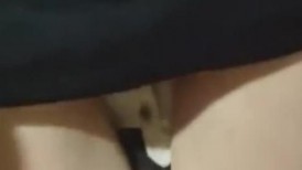 熟女妈妈 阿姨裤子不脱 主动把鸡鸡往逼里塞 被干儿子无套输出操的好性福 笑的好开心 可惜是个快枪手