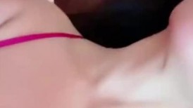 重磅推荐！女神下海【肉肉怡】美爆了！猛插自慰骚逼吐白浆