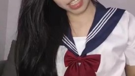 ❤❤学生制服淫荡小骚货，白丝袜美腿，饥渴难耐疯狂自慰，道具猛捅骚逼，高跟鞋地上骑乘位，极度淫骚