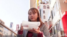 FC2 4532909 [3P3中出]“阿寒！里面是阿寒♡♡”明亮而充满活力的关西美女Rui-chan陷入了人生中第一次中出的快感......两个男人的性加工肉小便器与颤抖的F杯乳房！ [是的]-1