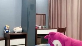 ❤️❤️胸前纹身颜值美女，洗完澡大秀一波，干净超肥美穴，跳蛋假屌轮番上，骚穴淫水直流，表情很是享受