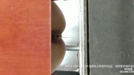 商场女厕全景偷拍多位美女嘘嘘 各种各样的美鲍鱼完美呈现 (2)