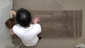 FC2 4538361 *半价直到9/30 [无/主要故事mufufu] 太可爱了，我中了它！ ？是个超级可爱的妹子，皮肤白皙，胸脯漂亮，屁股看起来大小刚刚好，而且还很紧致！我很顺利地来到了SP，但不要仅仅称之为性。