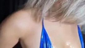 FC2 4525892 绝密配送] 被派遣到某极限店的黑辣妹半肌调教少女的秘密调教视频 双手女牛仔姿势SMT（脚间性爱）狂暴4545，意外爆炸！许多评论的好处（包括智能手机原始数据）-4