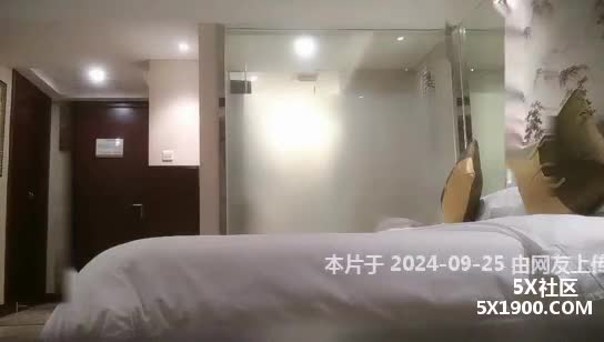 【经典偷拍】，3000一炮外围女神，【全国探花】，小佟丽娅，湖南美女兼职平面模特，身材好颜值高主动热情两炮！