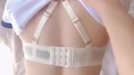 双马尾校服美眉 身材苗条皮肤白皙 小娇乳小嫩穴 放学后被金主爸爸无套输出 娇喘连连