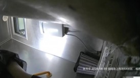 商场女厕全景偷拍多位美女嘘嘘 各种美鲍鱼完美呈现0065-黑色短裙