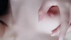 【淼幼】超甜美酒窝女学生! 刚下就被干~抠穴自慰~内射