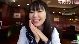 FC2 4548474 【HO-篮子☆性】笑容灿烂、关西话很可爱的开朗女孩！ ！大量精液注入紧致的剃光阴户！ ！-1