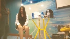 小伙酒店重金约炮长发美女 换上开档黑丝吃鲍鱼啪啪