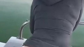 【某某门事件】第282弹 极品网红美杜莎 广州天鹅湖露出 网友认出男主是奇虎公司高管