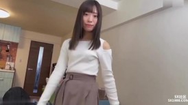 FC2 4554168 [Chikuiki ♡小奶] 细长毛茸茸的偶像脸 Hina-chan (23) 已经开发出超级自慰阴部和乳头！每次敲击活塞时，我都会有生以来第一次感受到悸动的高潮的快感。-1