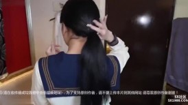 FC2 4567242 3天！ 70％OFF [露脸] [无限潮吹]“又出来了。 。 “这差距太刺激了，潮水太大了。”制服假阳具的不道德感……我用尽全力将充满水的阴户深深地插入阴道并使其受精！
