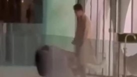 【某某门事件】第271弹 情侣酒店露天阳台做爱 被全程录像完全不避讳他人