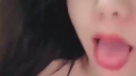 超美女神首次操逼！【奶白大白兔】美腿翘臀 无套爆干内射~