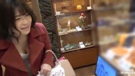 FC2 4568174 990pt 直到11/18\!!第一次拍摄*射精和撒尿！？当她的阴部被爱抚时，她开始喘气，声音像可爱的小狗一样[是]