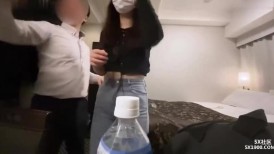 FC2 4569051 与20岁大屁股女大学生的激烈性爱♡“我喜欢背部♡”我对我最喜欢的性爱遇到了很多麻烦[第1部分][个人拍摄]第198号-1