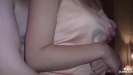 FC2 4576496 【一套卖500点截止周五】26岁少妻动感裸体美乳完整版